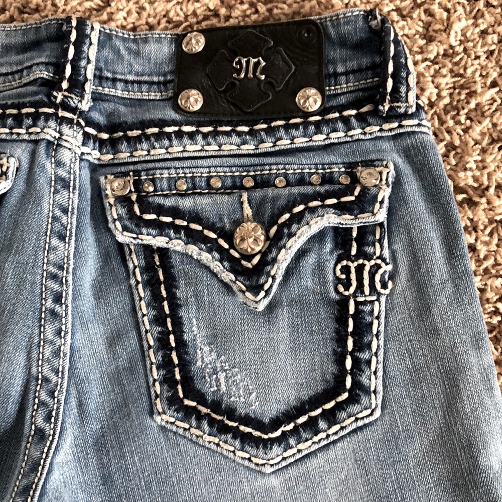 Miss Me Cropped Jean size 28